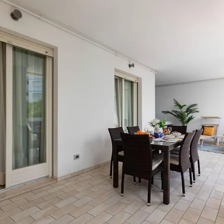 Διαμέρισμα Exclusive Penthouse With Jacuzzi And Sea Views *