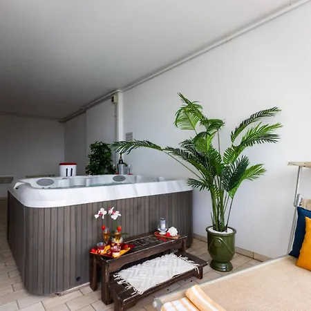 Διαμέρισμα Exclusive Penthouse With Jacuzzi And Sea Views Μπιμπιόνε