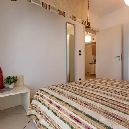 Διαμέρισμα Exclusive Penthouse With Jacuzzi And Sea Views Μπιμπιόνε